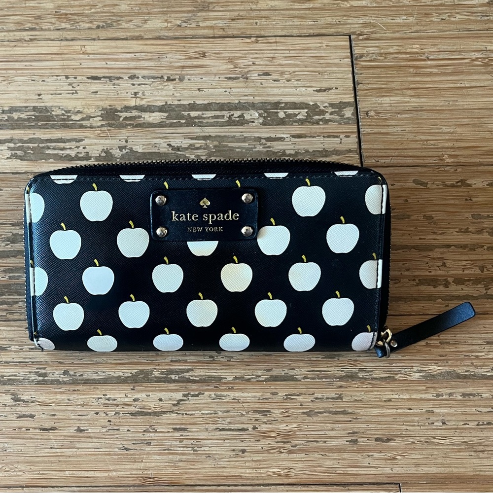 Kate Spade Black and White Apple Zip Wallet